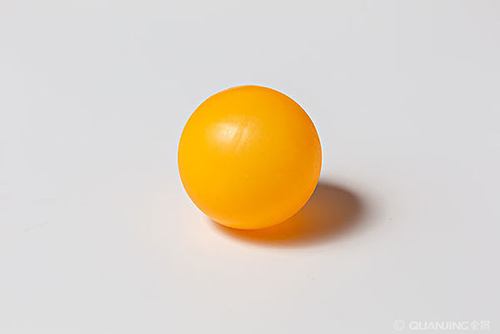乒乓球大点的球