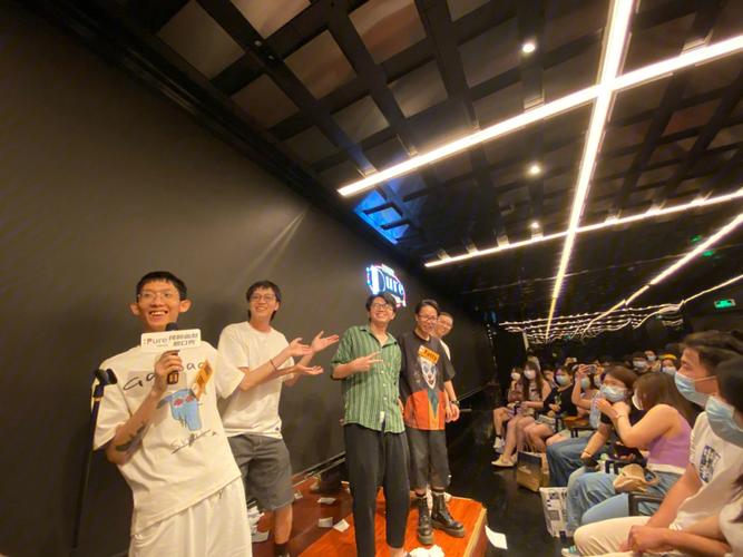 脱口秀与乒乓球的结合：一种新颖的娱乐方式