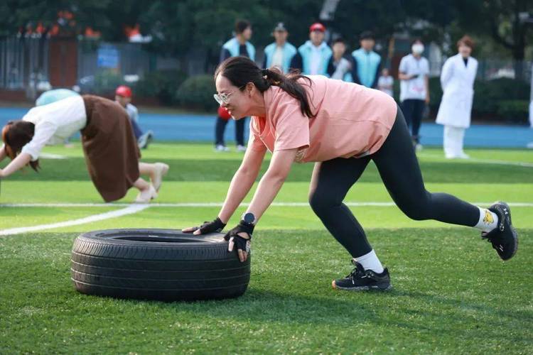 高尔夫球喜报：迎接挑战，享受成功