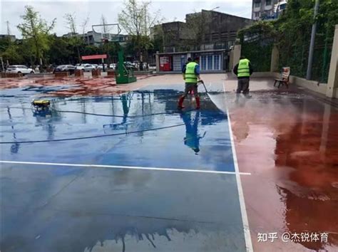 高尔夫球场如何洗球的