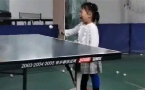 街头乒乓球投杯子技巧