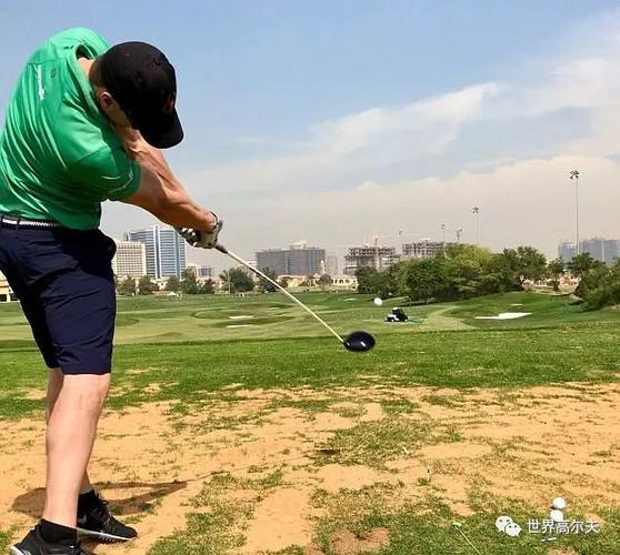 瘦子如何练高尔夫球视频