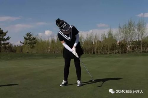 高尔夫球推杆教学视频慢动作