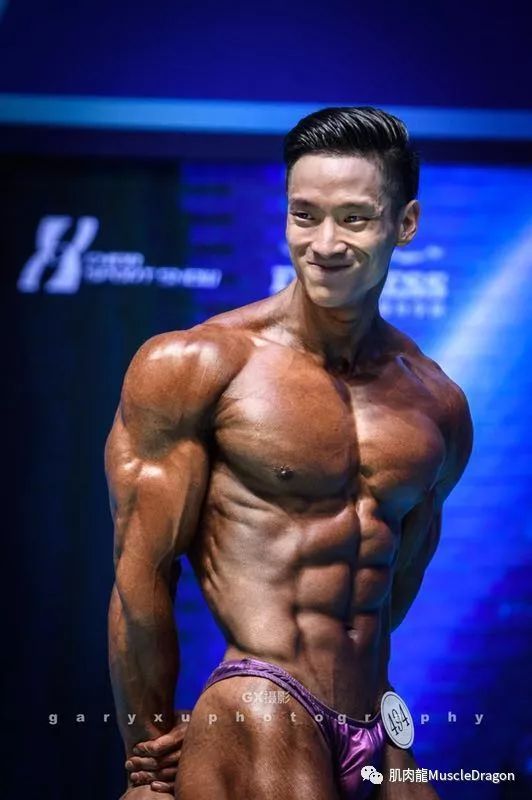 健美比赛个人展示视频