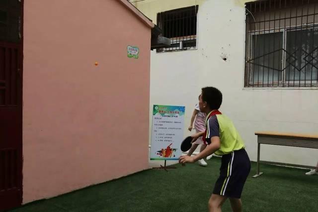 乒乓球墙壁传球教学视频