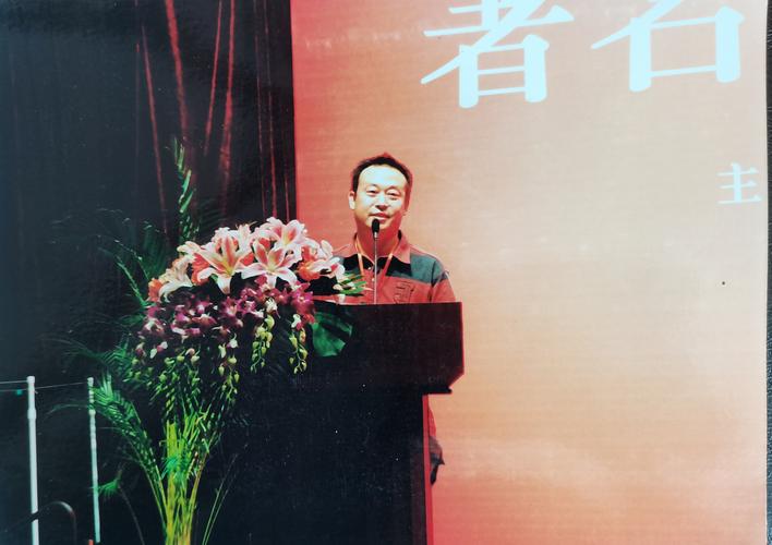 乒乓球李平简介