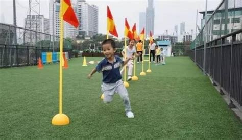 少儿学高尔夫的好处