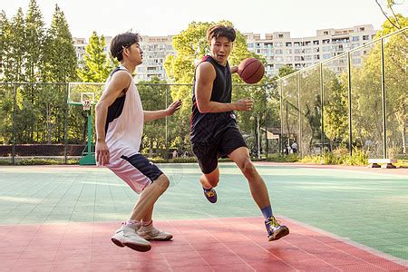 高尔夫球怎么打进