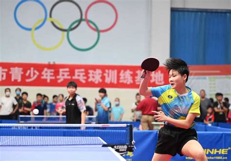 乒乓球小将陈思扬
