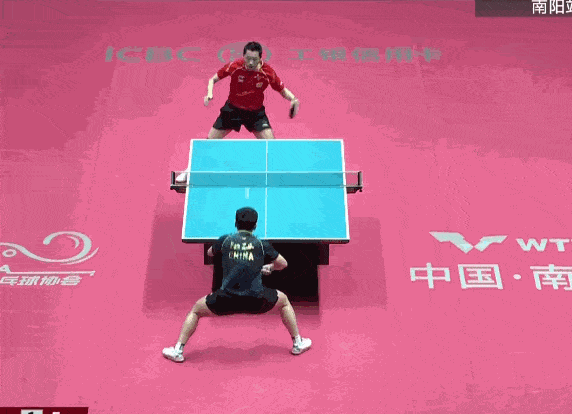乒乓球右手打左手的技巧