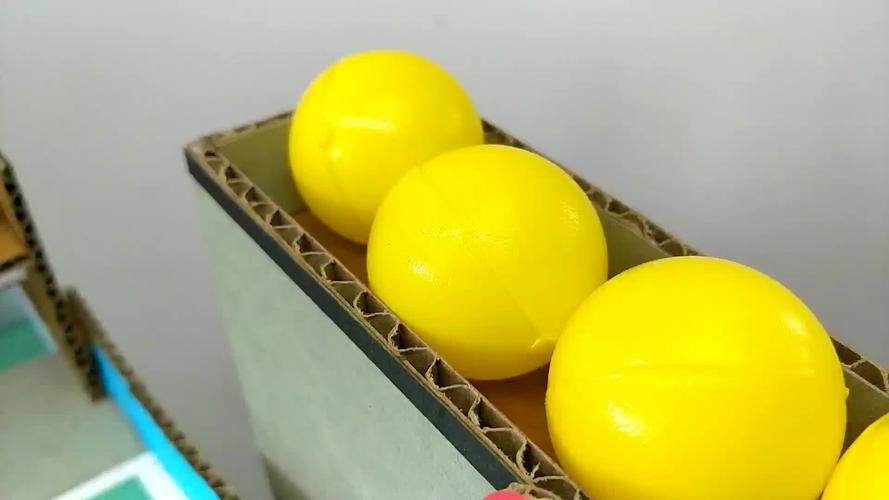 纸箱乒乓球小制作手工