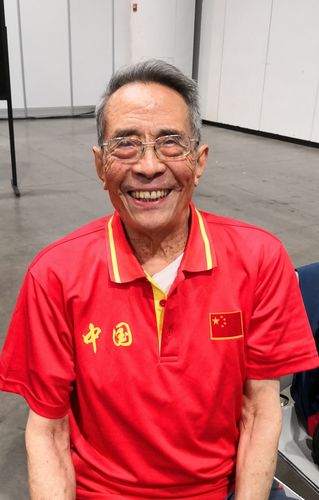 乒乓球老冠军是谁