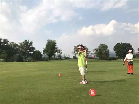 少儿高尔夫球培训怎么样