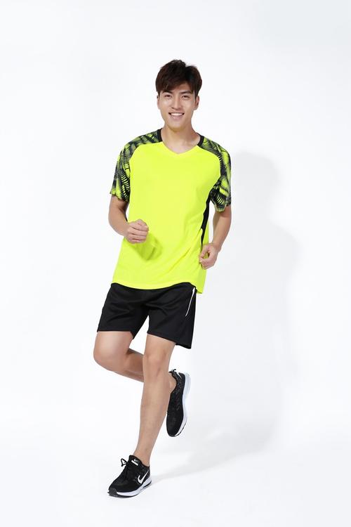 乒乓球运动服装图片大全