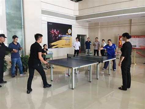 乒乓球比赛规则手摸球台