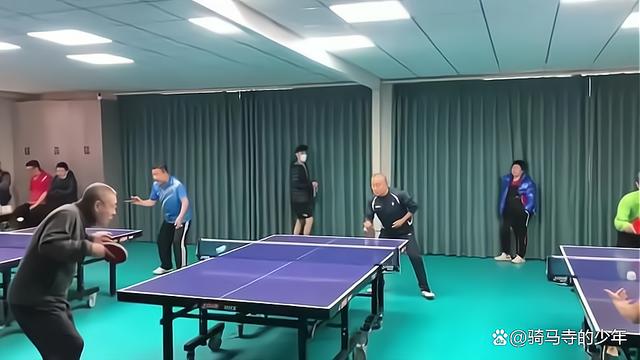 打乒乓球怎么回球