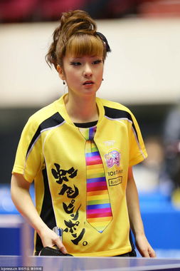 乒乓球塞衣服怎么塞