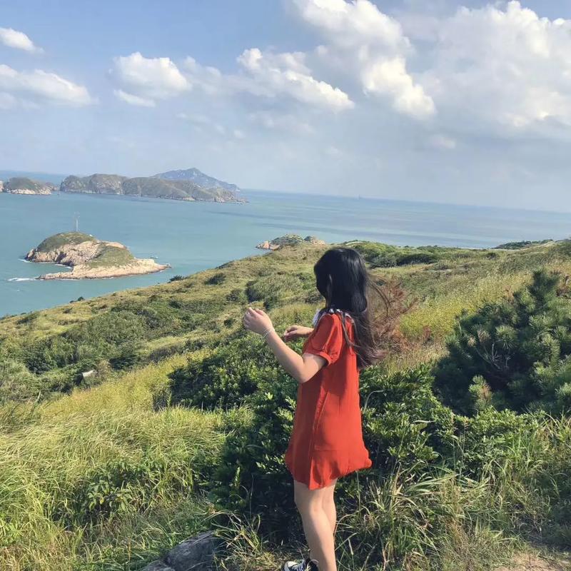 海岸村恰恰恰女主高跟鞋是什么牌子