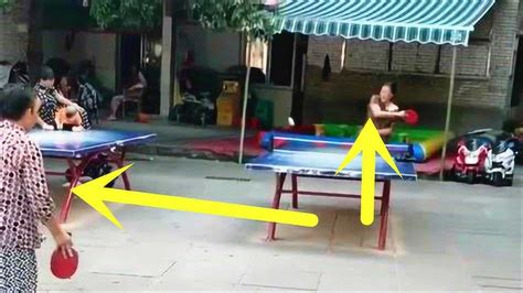 小区大爷和国家乒乓球运动员比赛