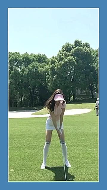 高尔夫球开球进洞