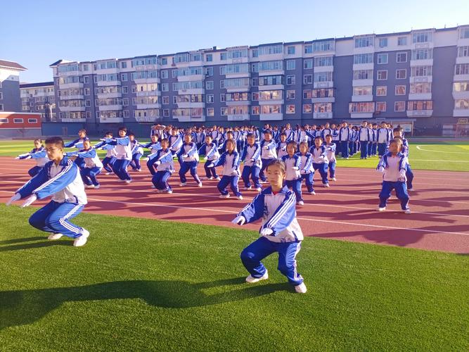 干就完了广场舞