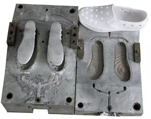 高尔夫球模具成型技术