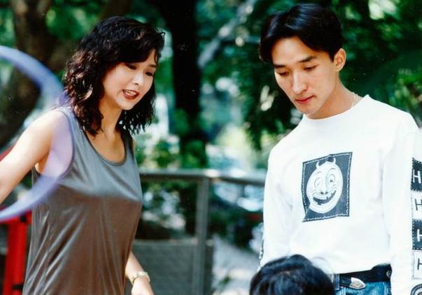 1.玉女高尔夫球的背景介绍