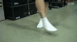 乒乓球练脚步视频